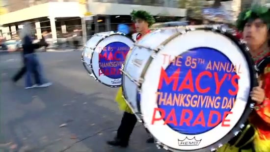 Avril Lavigne Macy's Day Parade 057