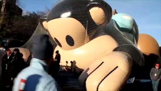 Avril Lavigne Macy's Day Parade 077