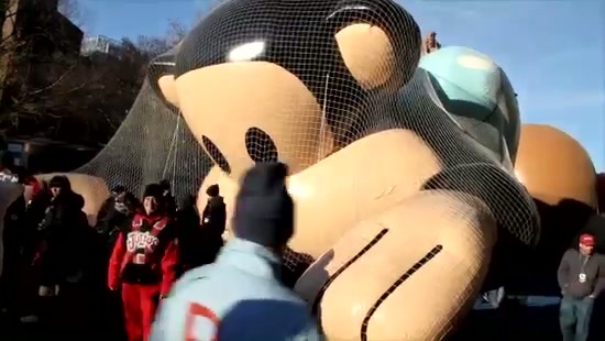 Avril Lavigne Macy's Day Parade 078