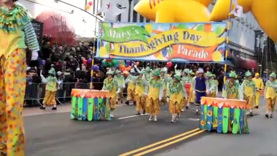 Avril Lavigne Macy's Day Parade 080