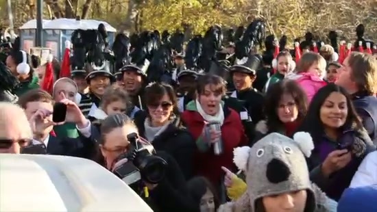 Avril Lavigne Macy's Day Parade 160 - Avril at the Macy s Christmass Parade - Screen Captures by me