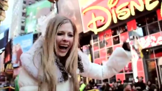 Avril Lavigne Macy's Day Parade 408