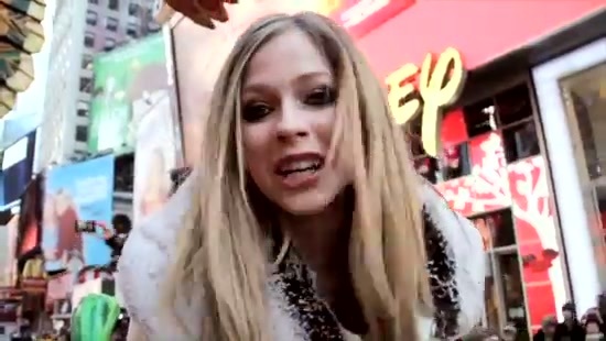 Avril Lavigne Macy's Day Parade 424