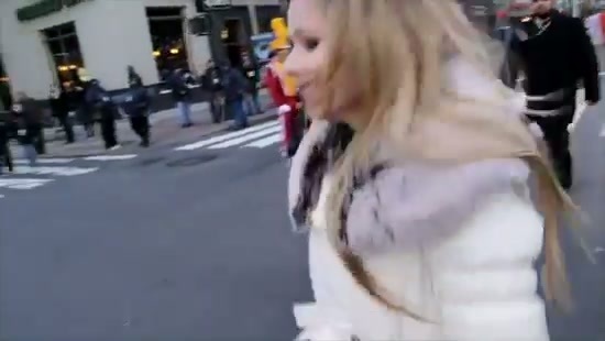 Avril Lavigne Macy's Day Parade 500