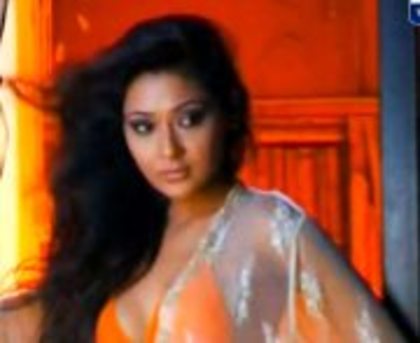 388999_396837650363410_2071457785_a - sara khan15