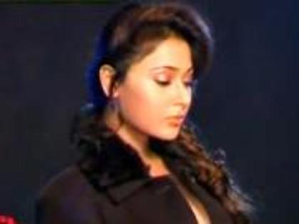 486529_396839123696596_1270644531_a - sara khan15