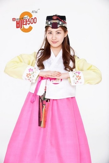 Seohyun-Vita500-Hanbok-girls-generation-snsd-21740115-427-640 - Seohyun