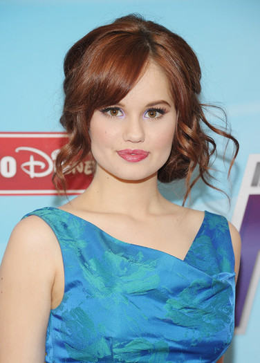 Debby+Ryan+Updos+Side+Swept+Curls+168GZWBzQXQl - debby ryan