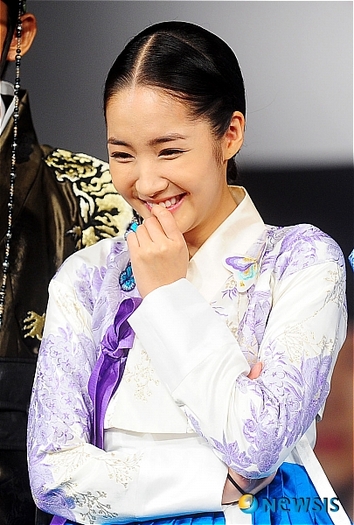 20100817165024950 - Park Min Young