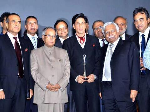 529041_297388610359959_73297902_n