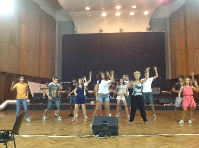 557308_424226597620689_2033169797_n