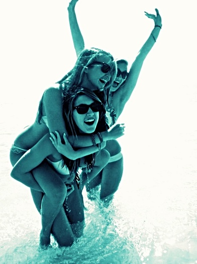 la Deliia si Liviiu..