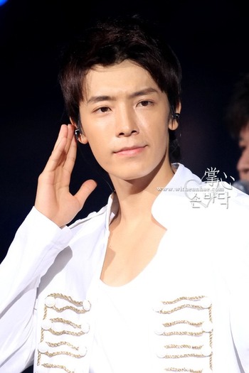~ ♥ Donghae . :x ♥ ~