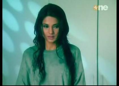 2 - jennifer winget11