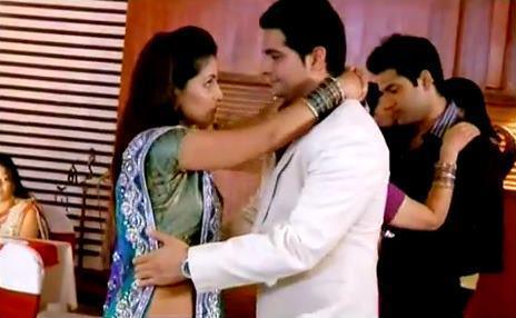 532883_309865052431542_2034518607_n - Akshara si Naitik