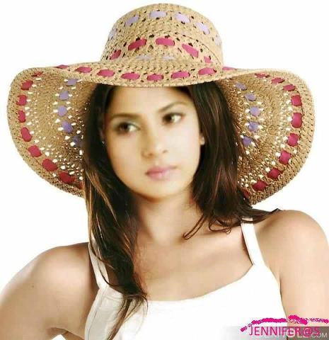 251914_395175540550019_1419810110_n - jennifer winget11