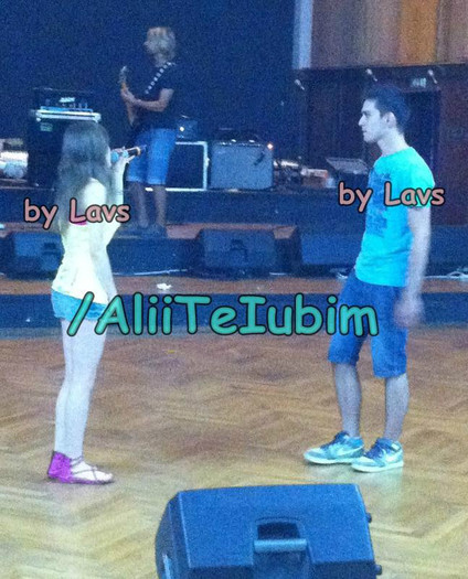 376587_423402311028829_1662802937_n