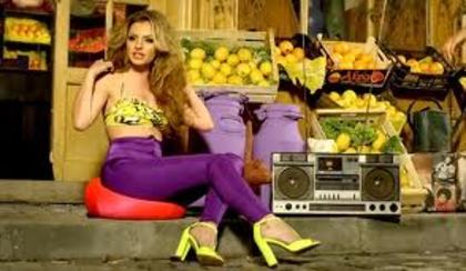 as11 - Alexandra Stan