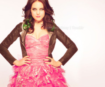 Elizabeth Gillies Victorious <3 - 0 Leave It All To S-H-I-N-E x3