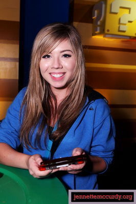 normal_005~78 - Jeanette McCurdy - Nintendo Celebrates The Launch Of Super Mario 3D Land