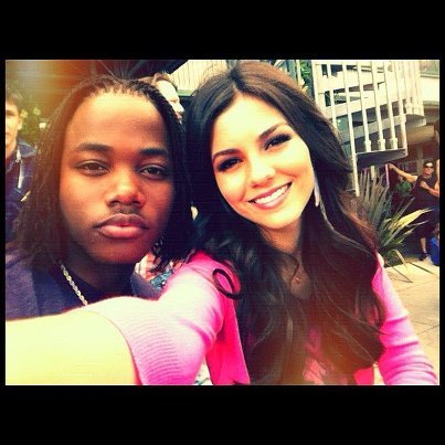 282356_10151070682975832_604110959_n - Victoria Justice from Victorious Facebook Photos