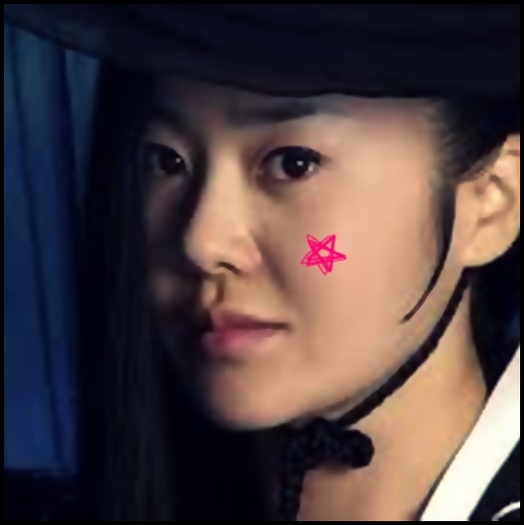 ♫ `¬ ♫ `Ce ochi patrunzatori ! :*