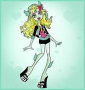 3 - poze cu MONSTER HIGH