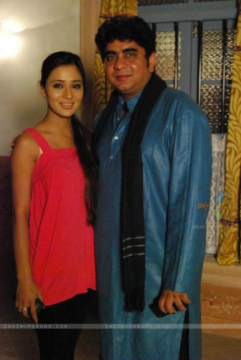 487193_109837829162393_80573140_n - xxSadhna-Sara Khanxx