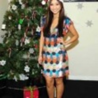 Brenda_Song_1261210603_1