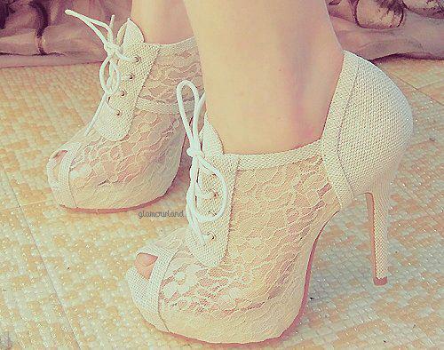 (6) - 0 - 0 - 1 Beautiful shoes