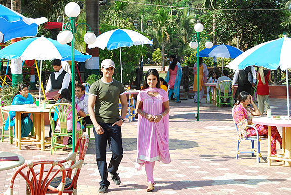 050509055056_l - Hina Khan