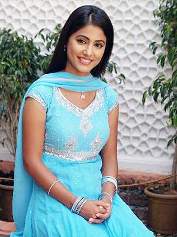 050509055244_b - Hina Khan