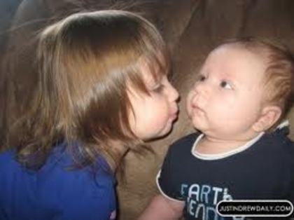 pffffuuuu [sufland spre Justin ]