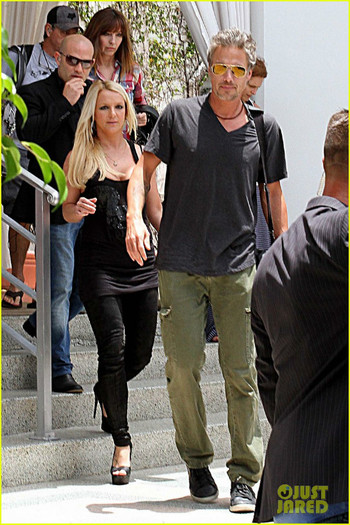 britney-spears-jason-trawick-x-factor-work-continues-01 - Britney Spears and Jason Trawick X Factor Work Continues