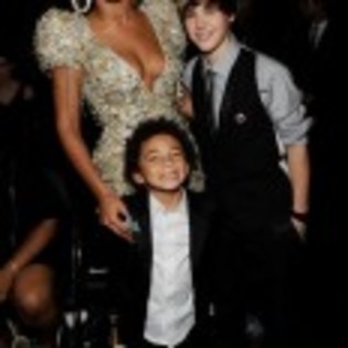 Justin_Bieber_1267178146_2