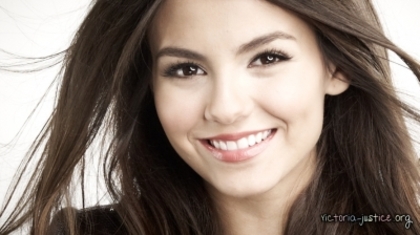 normal_005 - Victoria Justice - Photoshoot 005 - 2011 D Foreman