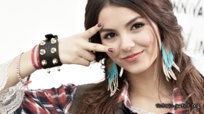 normal_014 - Victoria Justice - Photoshoot 005 - 2011 D Foreman