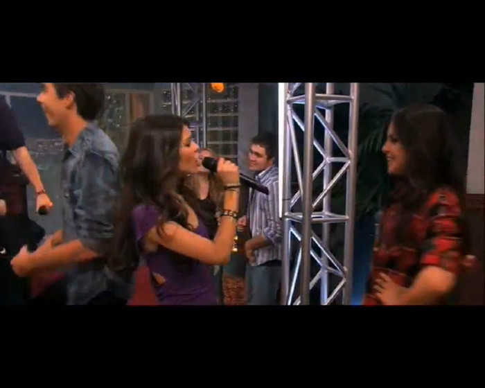 Miranda Cosgrove & Victoria Justice - Leave It All to Shine (Official Music Vide_2012-07-31_12-27-23