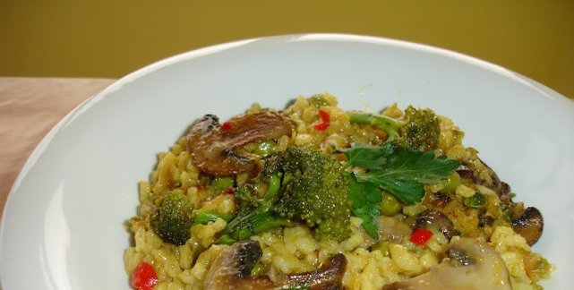 orez-cu-legume-ciuperci-si-brocoli