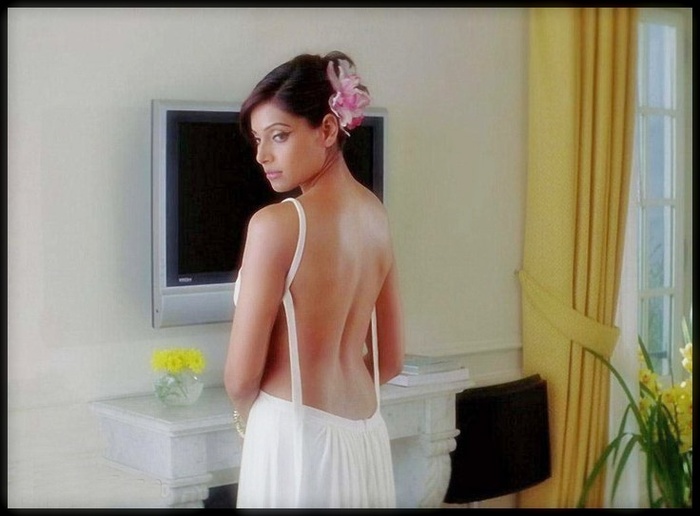  - x-Bipasha Basu-x