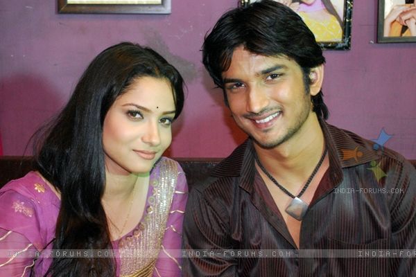 60802-archana-and-manav-a-lovely-couple - Pavitra Rishta