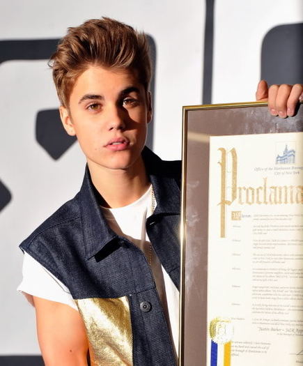 000705qub95 - Justin Bieber 5