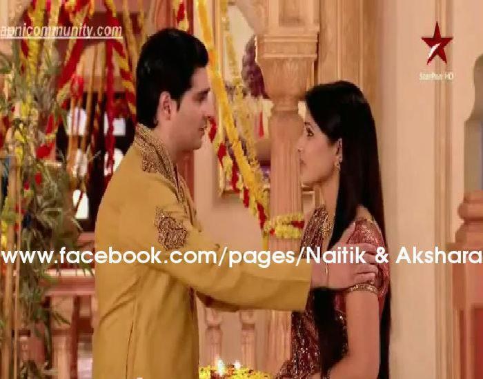 298561_271293706224398_691344111_n