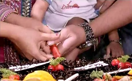 579516_420615117958922_1754828655_n