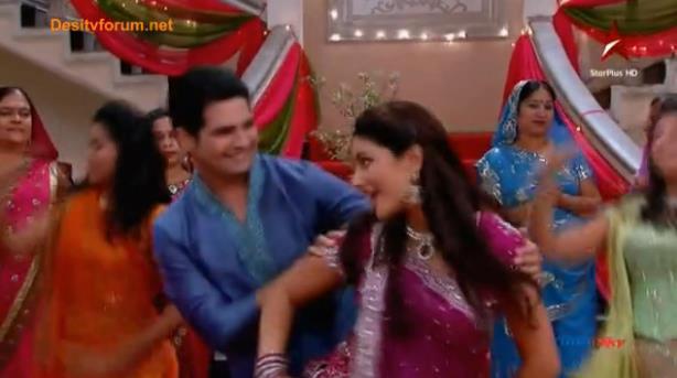 396111_345724755505660_573590654_n