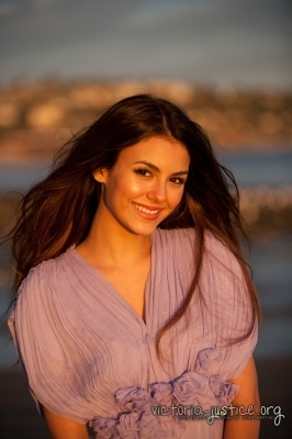 normal_010 - Victoria Justice - Photoshoot 007 - Unknown Photograph