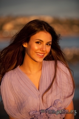 normal_011 - Victoria Justice - Photoshoot 007 - Unknown Photograph