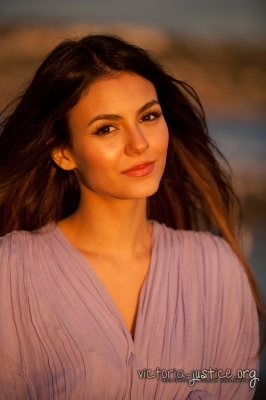 normal_012 - Victoria Justice - Photoshoot 007 - Unknown Photograph