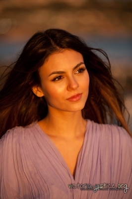 normal_013 - Victoria Justice - Photoshoot 007 - Unknown Photograph