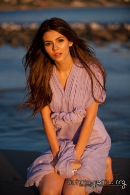 normal_036 - Victoria Justice - Photoshoot 007 - Unknown Photograph